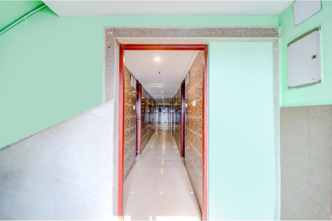Fabhotel Raj Darbar Kolkata Exterior photo