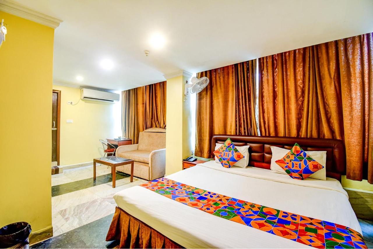 Fabhotel Raj Darbar Kolkata Exterior photo