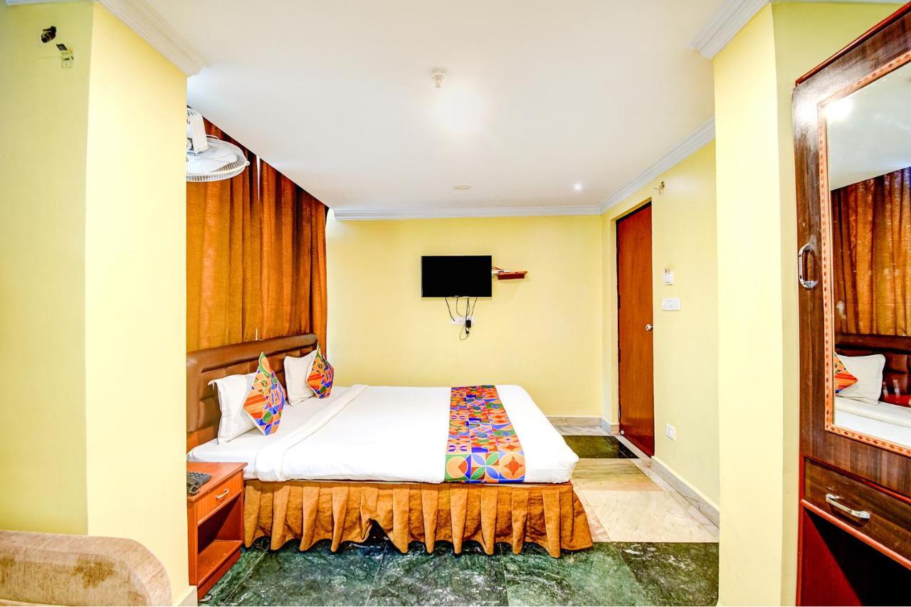 Fabhotel Raj Darbar Kolkata Exterior photo