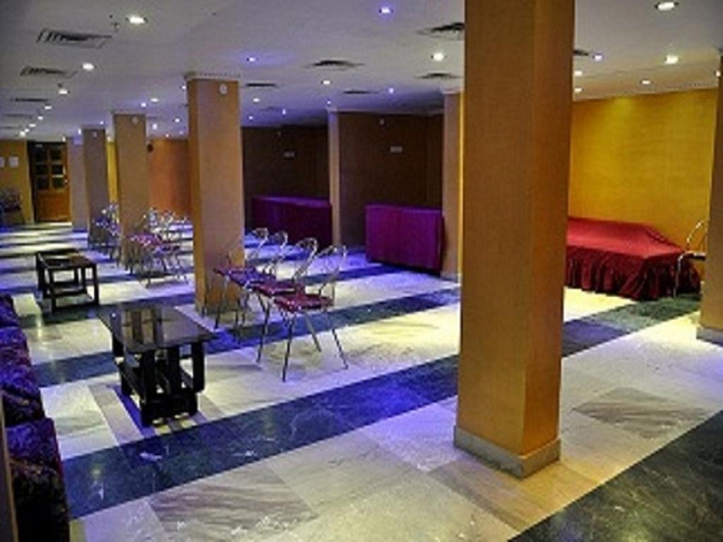 Fabhotel Raj Darbar Kolkata Exterior photo
