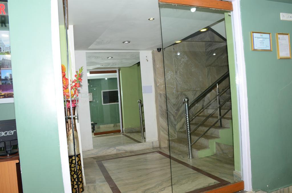 Fabhotel Raj Darbar Kolkata Exterior photo