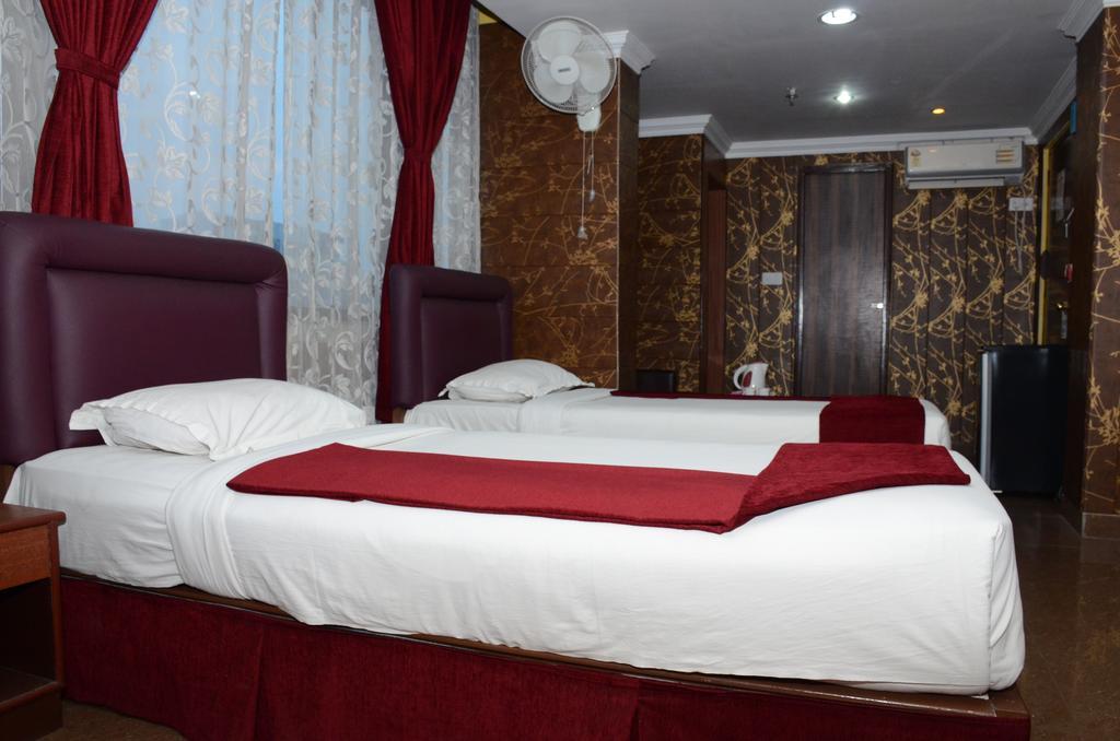 Fabhotel Raj Darbar Kolkata Exterior photo