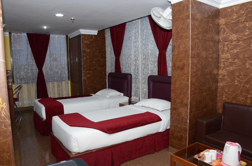 Fabhotel Raj Darbar Kolkata Exterior photo