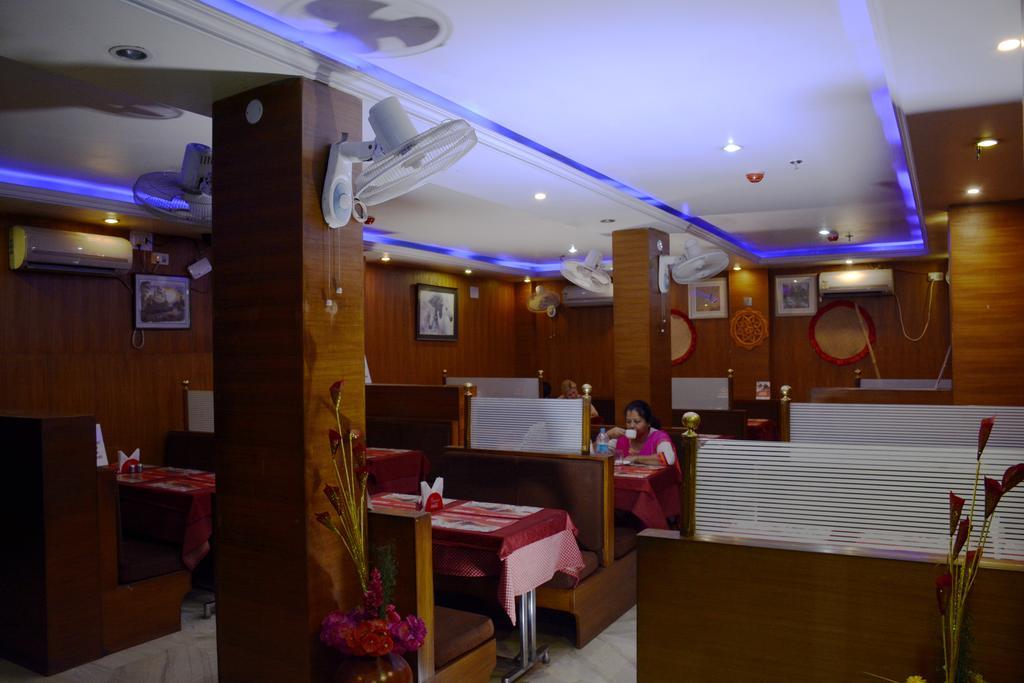 Fabhotel Raj Darbar Kolkata Exterior photo