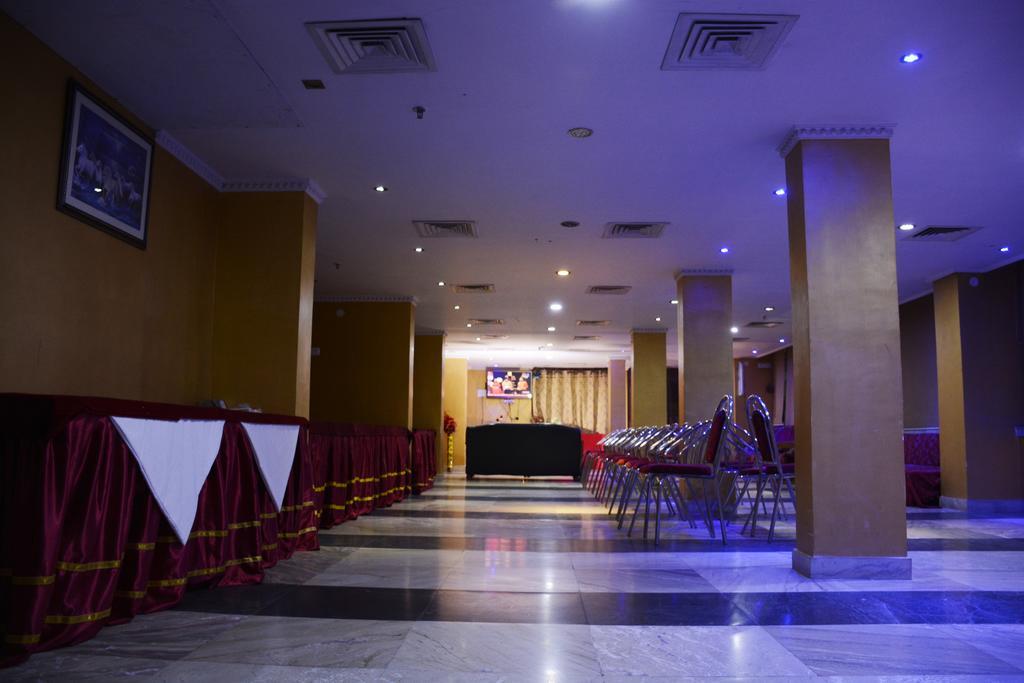 Fabhotel Raj Darbar Kolkata Exterior photo
