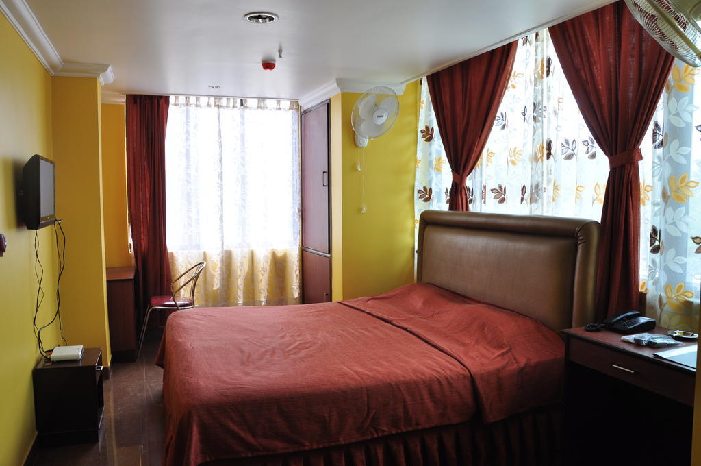 Fabhotel Raj Darbar Kolkata Exterior photo